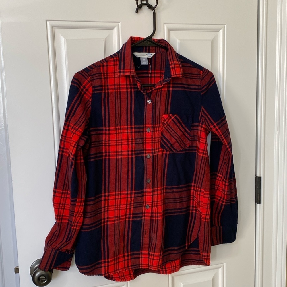 Old Navy button up shirt